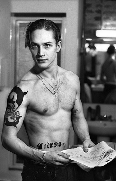 Tom hardy joven